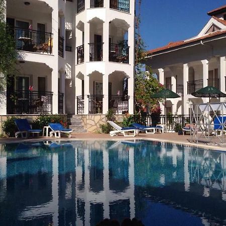 Kurt Apartments İçmeler Luaran gambar
